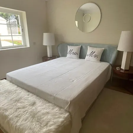 Moradia Luxo * 蒙卡拉帕乔